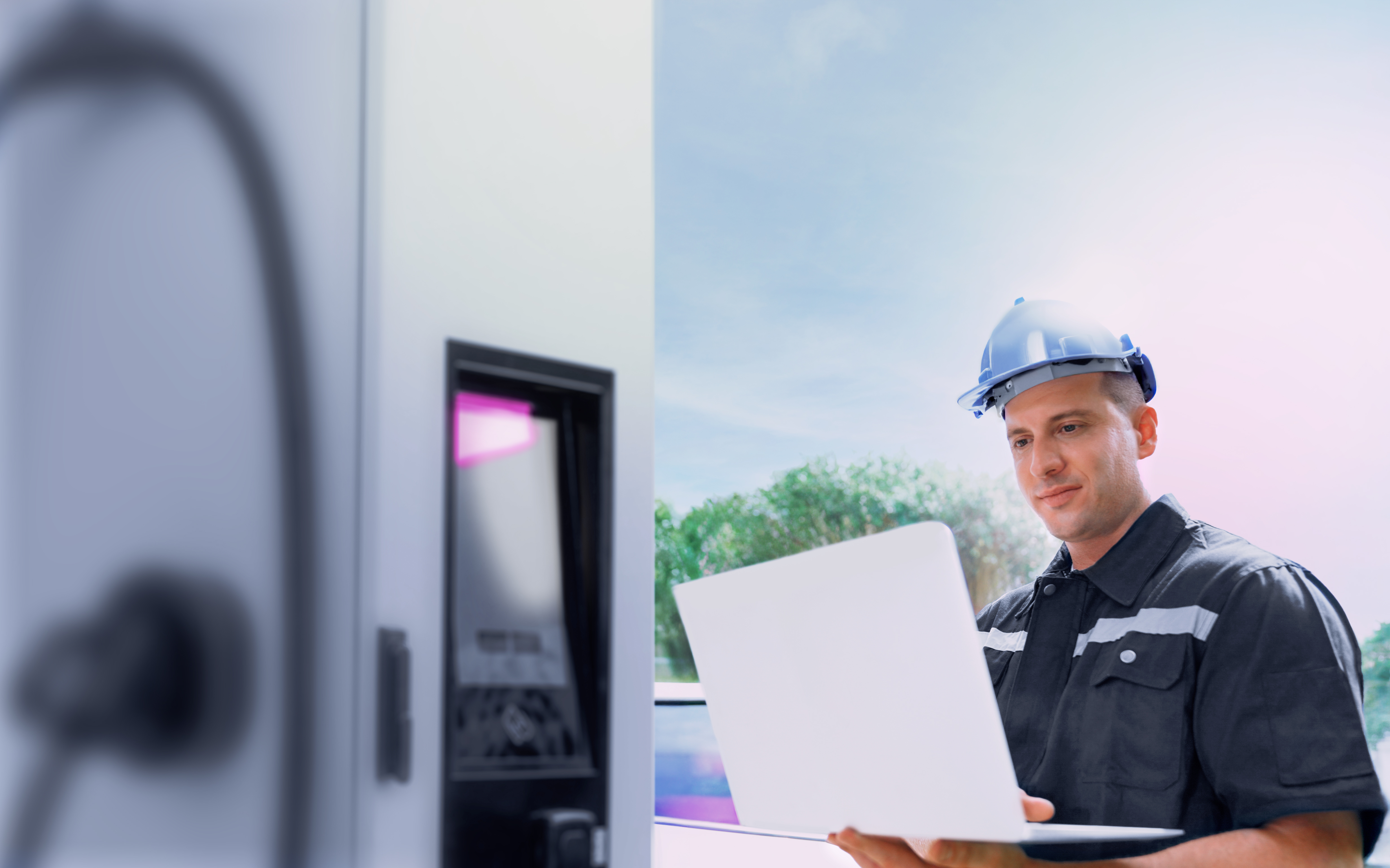 Elektroinstallateur bearbeitet 01